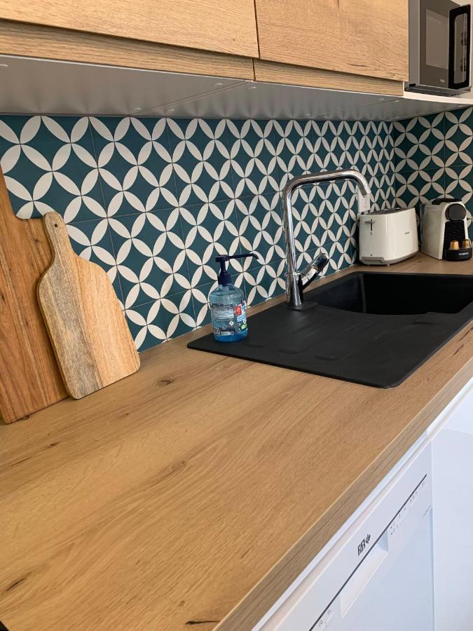 Holiday home Le Cabanon De Livia Avec Piscine Privee Cucuron