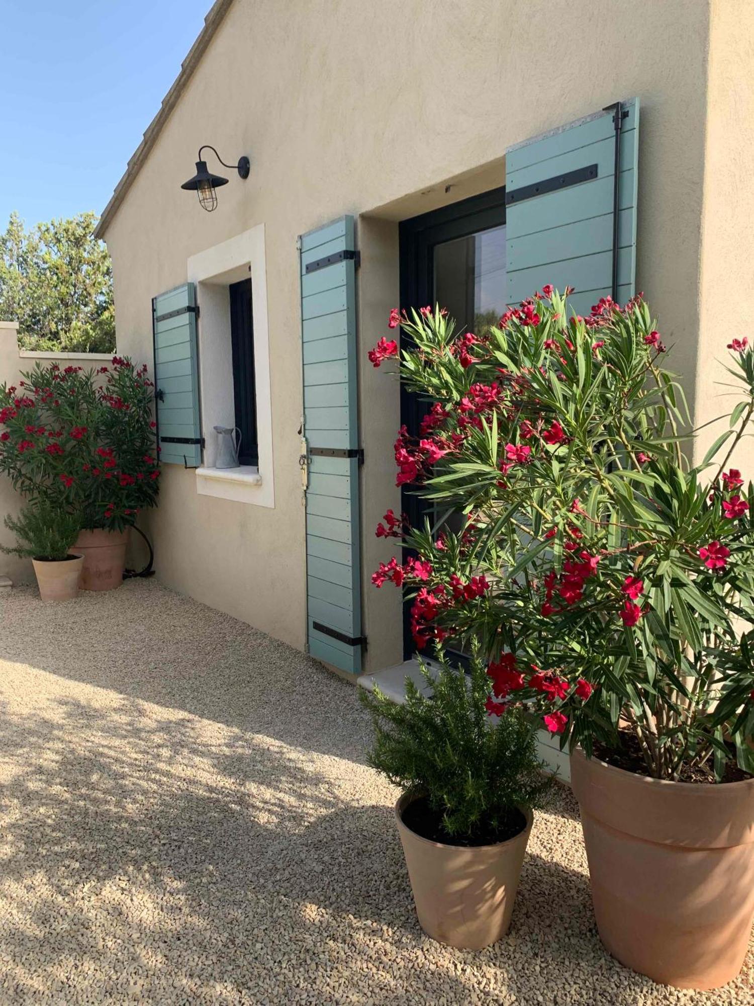Le Cabanon De Livia Avec Piscine Privee Cucuron